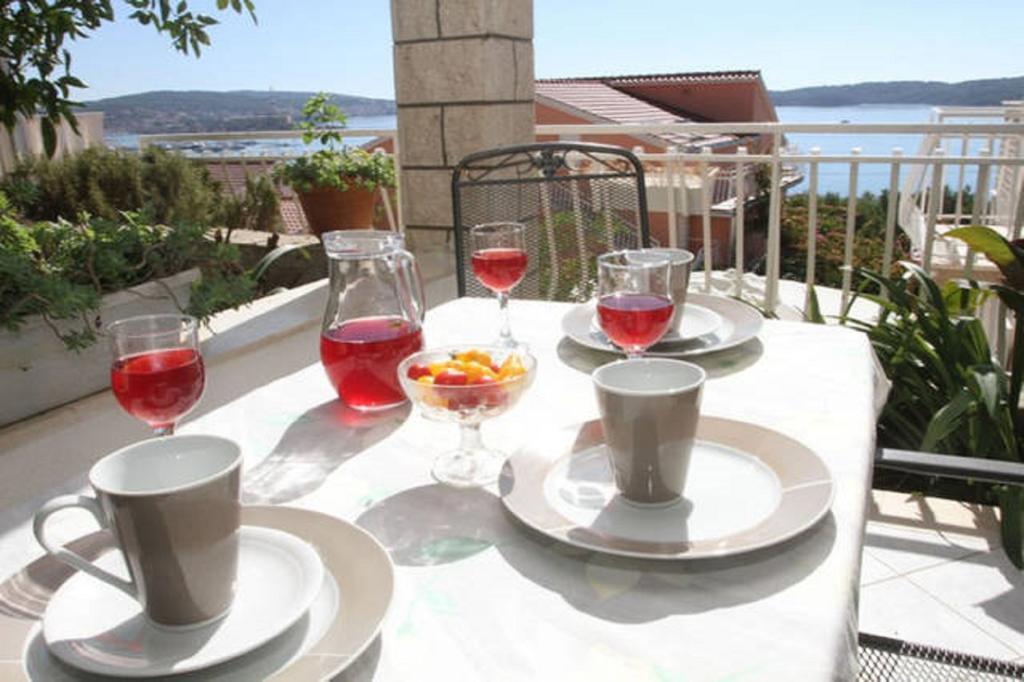 Lana Apartments Трогир Екстериор снимка