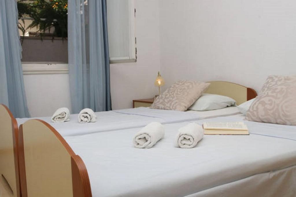 Lana Apartments Трогир Екстериор снимка