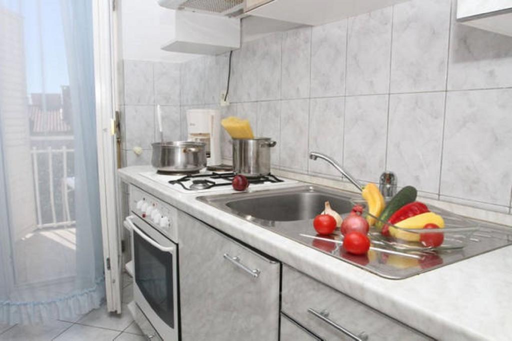 Lana Apartments Трогир Екстериор снимка